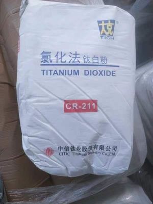 TIO2 Cloruro Rutile Diossido di Titanio CR-211 Pigmento Bianco Per PC Eccellente resistenza alle temperature