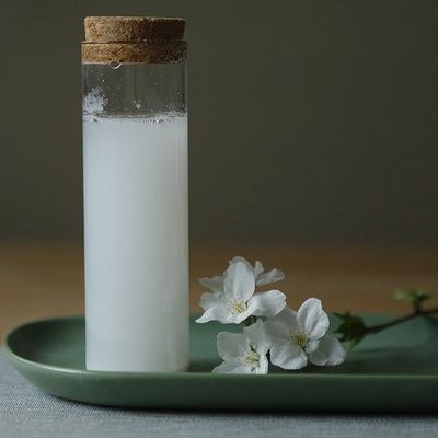 Tipo bianco dei residui di colorante alimentare di 45% 60% del biossido di titanio liquido del commestibile